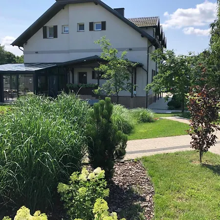 Magnolia - I - Rowery - Plac Zabaw Montessori - Basen - Pokój Zabaw *
