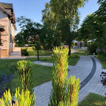 Gospodarstwo agroturystyczne Magnolia - I - Rowery - Plac Zabaw Montessori - Basen - Pokój Zabaw