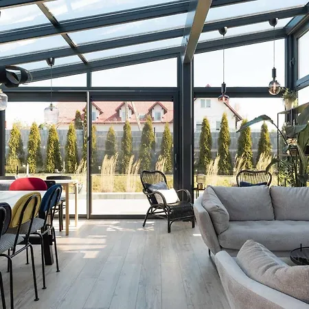 Magnolia - I Sprzet Do Polawiania Bursztynu -wodery, Podbieraki, Latarki Uv - Zabaw- Rowery - Kawa Z Ekspresu Jantar