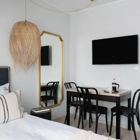 ファームステイ Magnolia - I Sprzet Do Polawiania Bursztynu -wodery, Podbieraki, Latarki Uv - Zabaw- Rowery - Kawa Z Ekspresu *