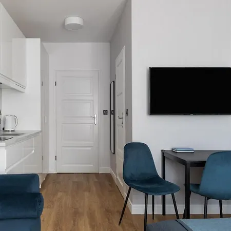 Magnolia - I Sprzet Do Polawiania Bursztynu -wodery, Podbieraki, Latarki Uv - Zabaw- Rowery - Kawa Z Ekspresu *