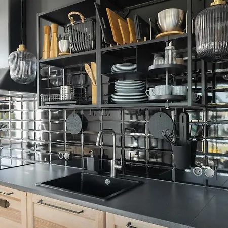 Magnolia - I Sprzet Do Polawiania Bursztynu -wodery, Podbieraki, Latarki Uv - Zabaw- Rowery - Kawa Z Ekspresu *