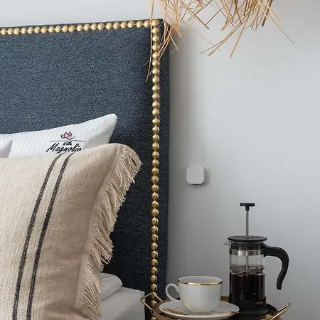 Magnolia - I Sprzet Do Polawiania Bursztynu -wodery, Podbieraki, Latarki Uv - Zabaw- Rowery - Kawa Z Ekspresu ファームステイ ヤンタル