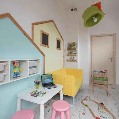 Magnolia - I - Rowery - Plac Zabaw Montessori - Basen - Zabaw Κατάλυμα σε φάρμα