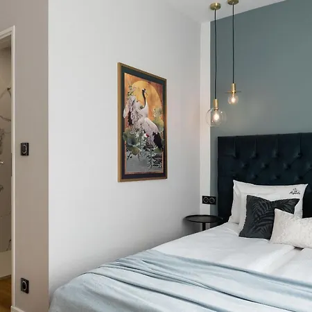 Magnolia - I Sprzet Do Polawiania Bursztynu -wodery, Podbieraki, Latarki Uv - Zabaw- Rowery - Kawa Z Ekspresu