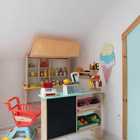 Magnolia - I Sprzet Do Polawiania Bursztynu -wodery, Podbieraki, Latarki Uv - Zabaw- Rowery - Kawa Z Ekspresu