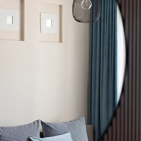 Magnolia - I Sprzet Do Polawiania Bursztynu -wodery, Podbieraki, Latarki Uv - Zabaw- Rowery - Kawa Z Ekspresu *