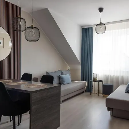 Magnolia - I Sprzet Do Polawiania Bursztynu -wodery, Podbieraki, Latarki Uv - Zabaw- Rowery - Kawa Z Ekspresu