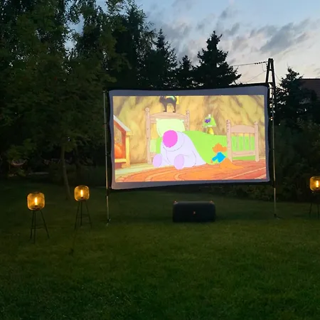 Magnolia - I Sprzet Do Polawiania Bursztynu -wodery, Podbieraki, Latarki Uv - Zabaw- Rowery - Kawa Z Ekspresu *