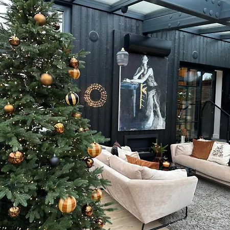 Magnolia - I Sprzet Do Polawiania Bursztynu -wodery, Podbieraki, Latarki Uv - Zabaw- Rowery - Kawa Z Ekspresu Çiftlik konaklama *