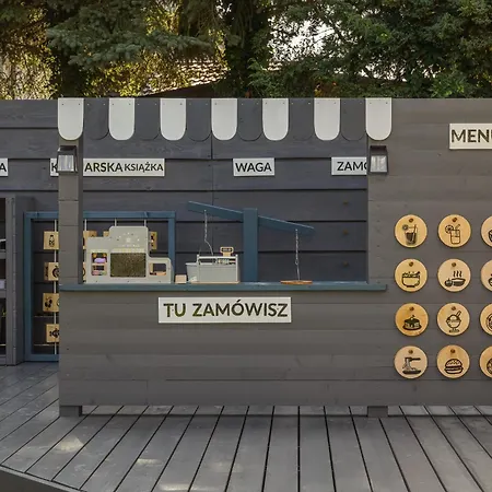 Magnolia - I - Rowery - Plac Zabaw Montessori - Basen - Pokój Zabaw Jantar