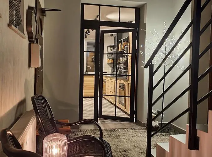 Magnolia - I Sprzet Do Polawiania Bursztynu -wodery, Podbieraki, Latarki Uv - Zabaw- Rowery - Kawa Z Ekspresu