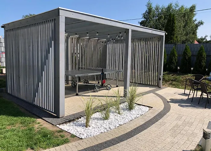 Magnolia - I Sprzet Do Polawiania Bursztynu -wodery, Podbieraki, Latarki Uv - Zabaw- Rowery - Kawa Z Ekspresu * Jantar