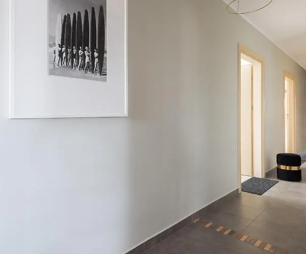 Magnolia - I Sprzet Do Polawiania Bursztynu -wodery, Podbieraki, Latarki Uv - Zabaw- Rowery - Kawa Z Ekspresu Feriegård *