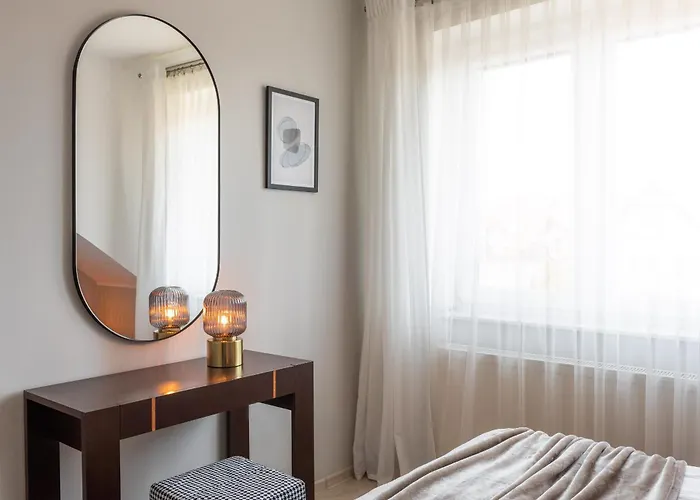 Magnolia - I Sprzet Do Polawiania Bursztynu -wodery, Podbieraki, Latarki Uv - Zabaw- Rowery - Kawa Z Ekspresu * Jantar