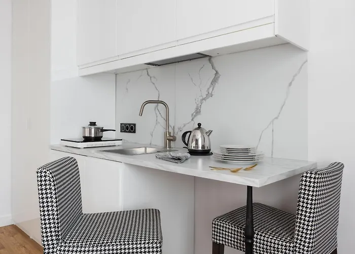 Magnolia - I Sprzet Do Polawiania Bursztynu -wodery, Podbieraki, Latarki Uv - Zabaw- Rowery - Kawa Z Ekspresu